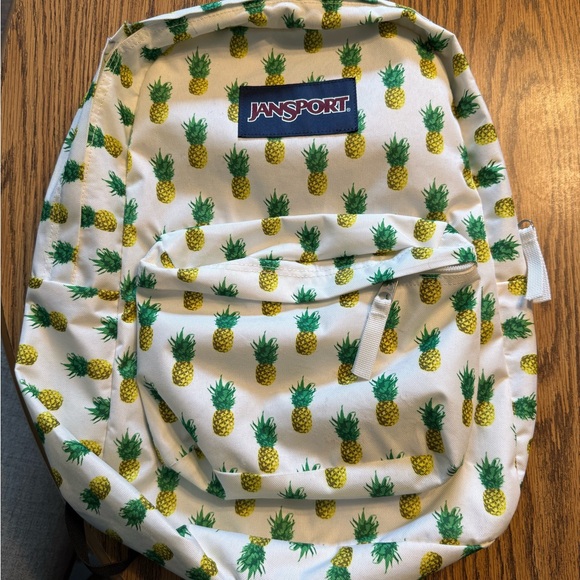 jansport backpack pine apple Big Student The SuperBreak Plus is a fresh take on the classic SuperBreak pack with an internal laptop sleeve and side water bottle pocket JanSport Big Student Backpack -
